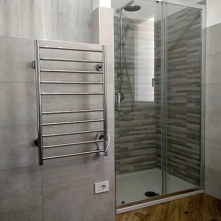 Albaria Rooms-Apartments-2